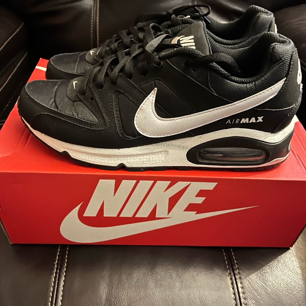 Nike Women’s Air Max Command Sneakers